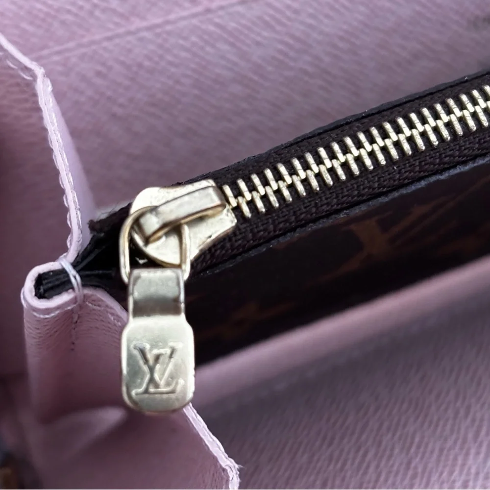 Louis Vuitton Rose Clemence wallet - Picture 13 of 16
